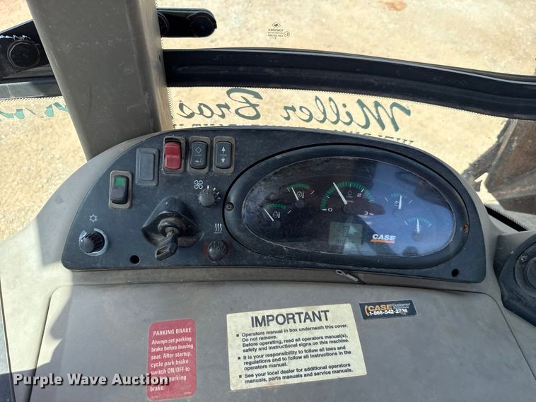 image for item GH9389 2013 Case 580 Super N backhoe