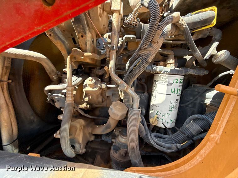 image for item GH9389 2013 Case 580 Super N backhoe