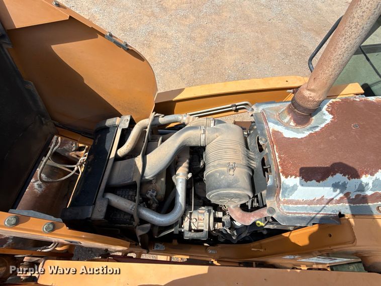 image for item GH9389 2013 Case 580 Super N backhoe