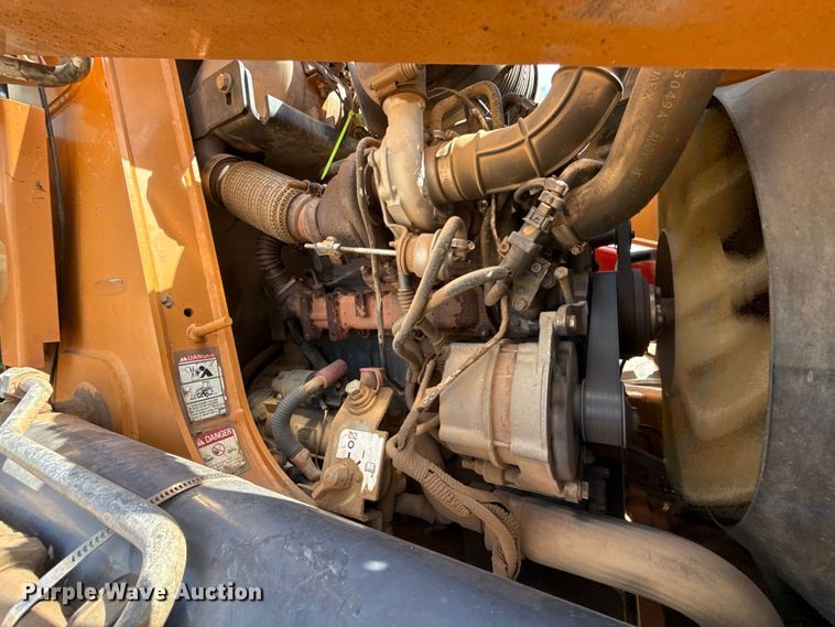 image for item GH9389 2013 Case 580 Super N backhoe