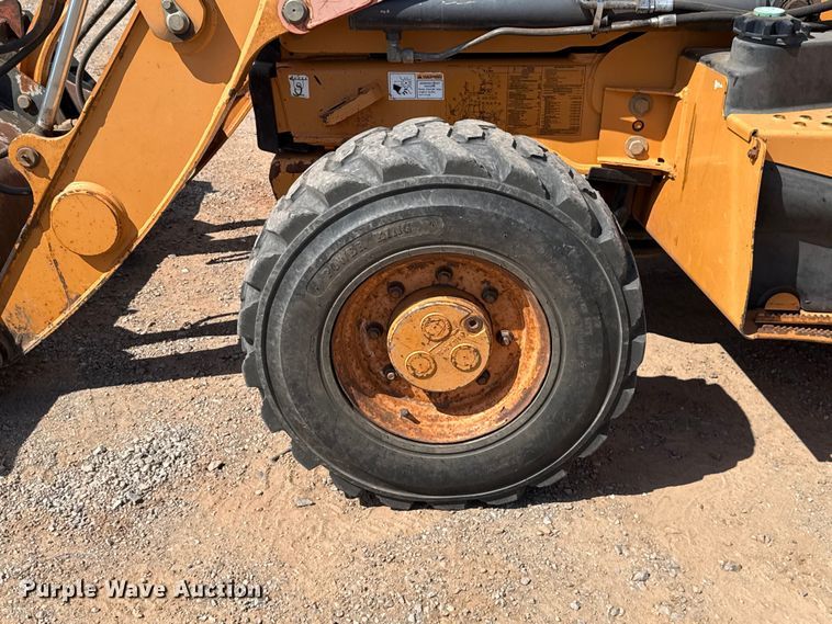 image for item GH9389 2013 Case 580 Super N backhoe