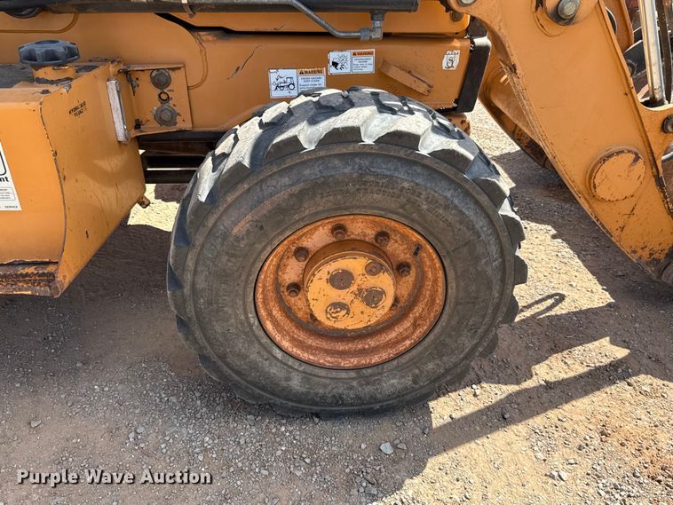 image for item GH9389 2013 Case 580 Super N backhoe