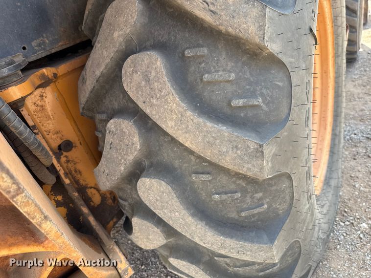 image for item GH9389 2013 Case 580 Super N backhoe