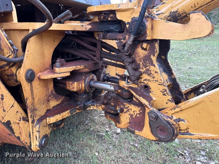 image for item GH9398 1998 New Holland 555E backhoe