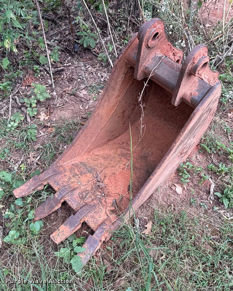 image for item GH9398 1998 New Holland 555E backhoe