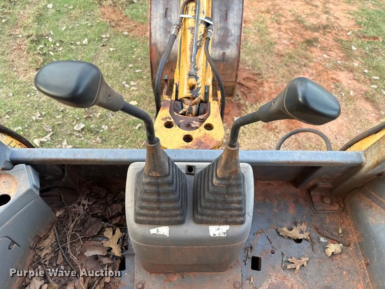 image for item GH9398 1998 New Holland 555E backhoe