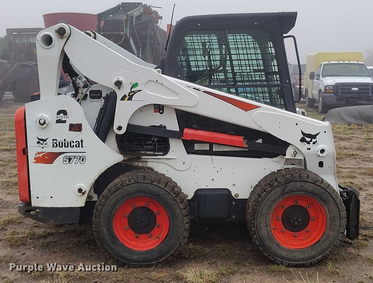 image for item IP9664 2017 Bobcat S770 skid steer loader