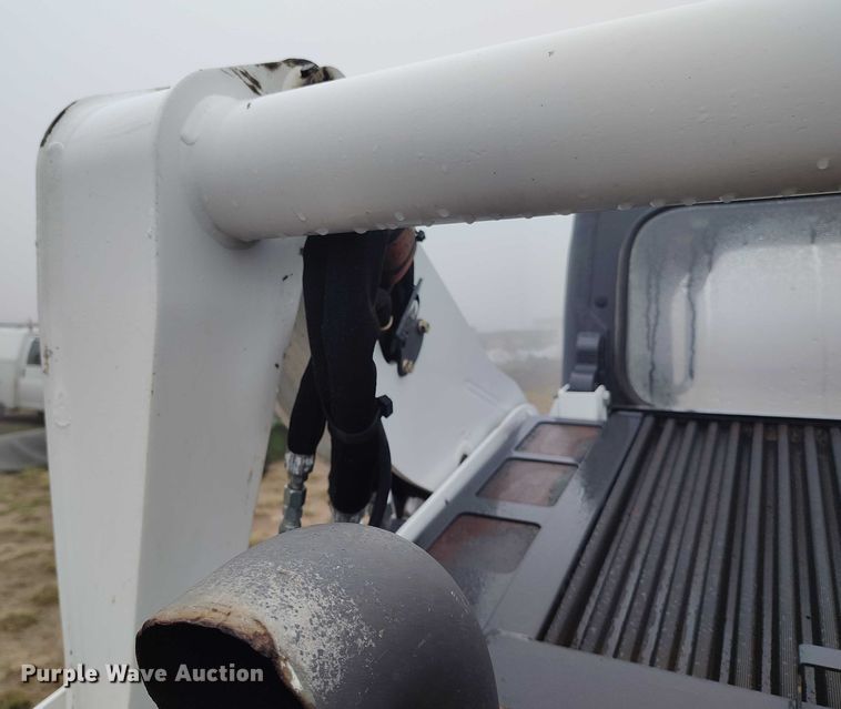 image for item IP9664 2017 Bobcat S770 skid steer loader