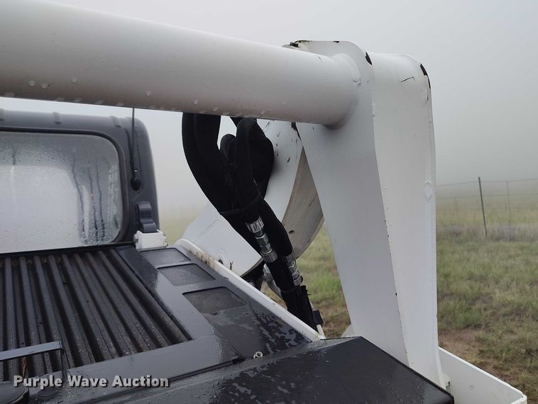 image for item IP9664 2017 Bobcat S770 skid steer loader