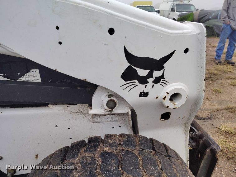 image for item IP9664 2017 Bobcat S770 skid steer loader