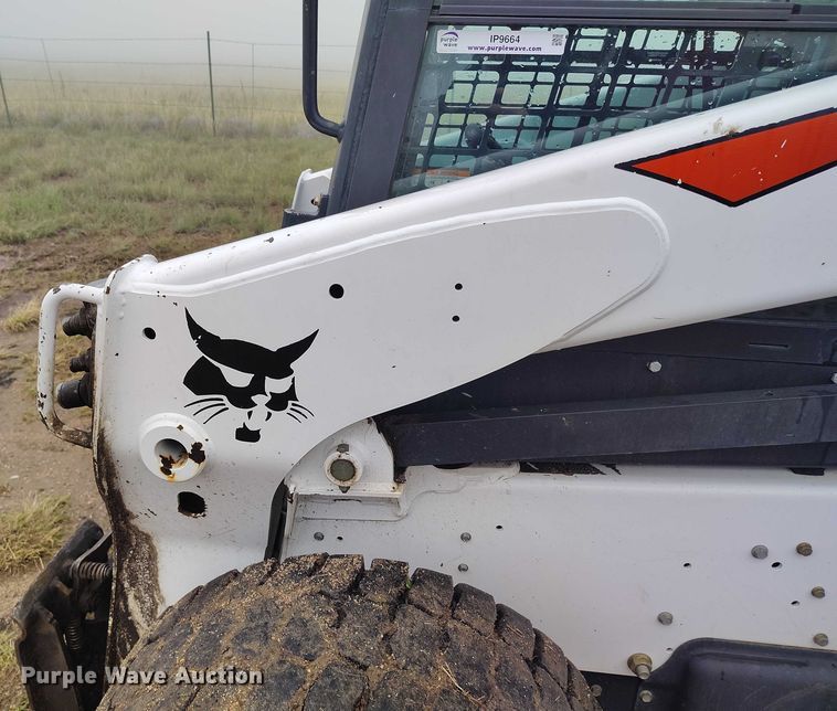 image for item IP9664 2017 Bobcat S770 skid steer loader