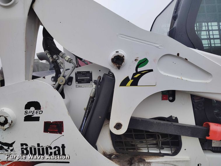 image for item IP9664 2017 Bobcat S770 skid steer loader