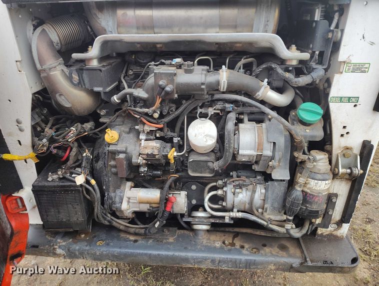 image for item IP9664 2017 Bobcat S770 skid steer loader