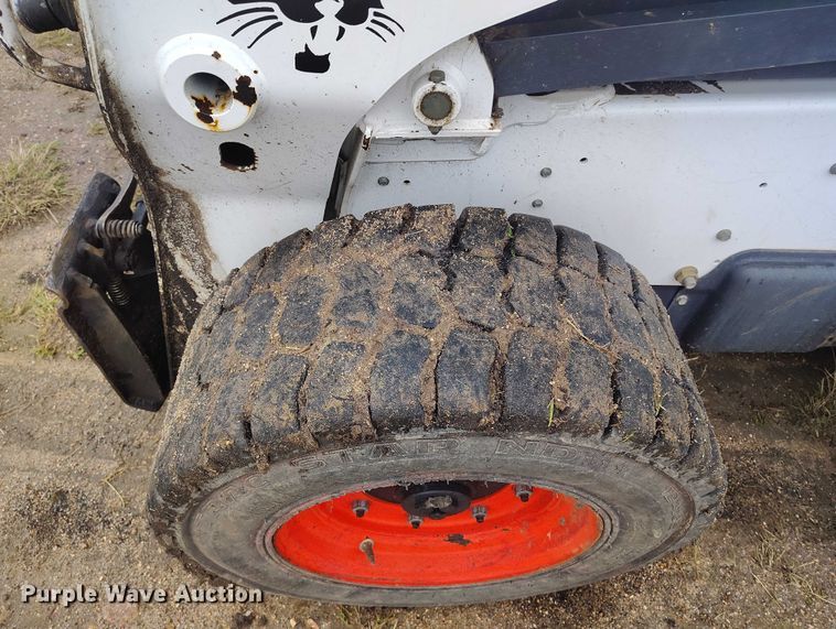 image for item IP9664 2017 Bobcat S770 skid steer loader