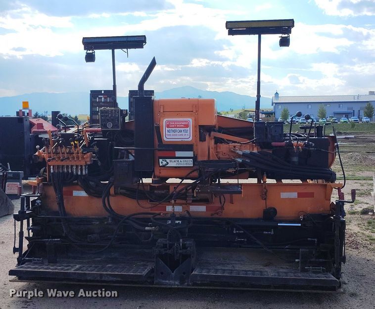 image for item IP9665 LeeBoy L1000 T paver