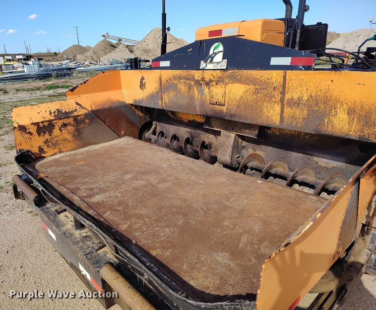 image for item IP9665 LeeBoy L1000 T paver