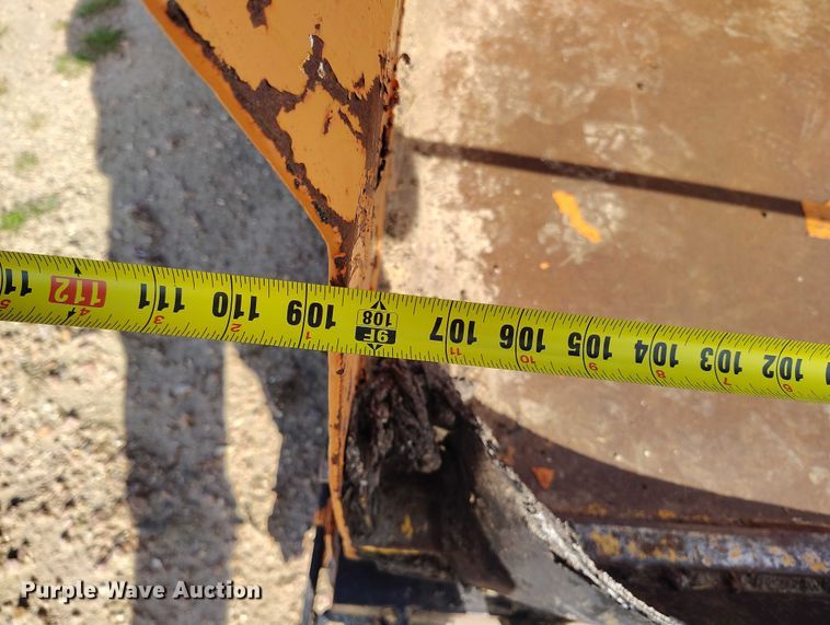 image for item IP9665 LeeBoy L1000 T paver