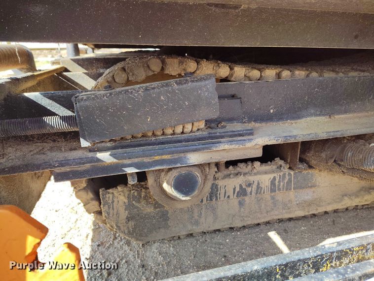 image for item IP9665 LeeBoy L1000 T paver