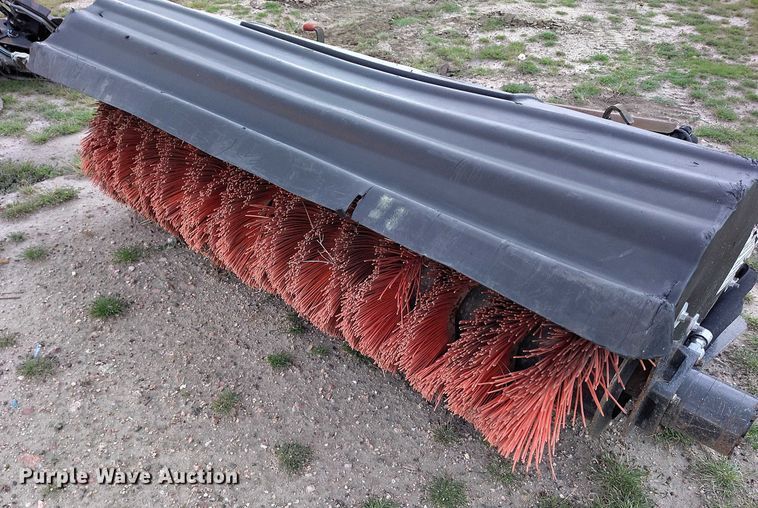 image for item IP9667 Bobcat 72