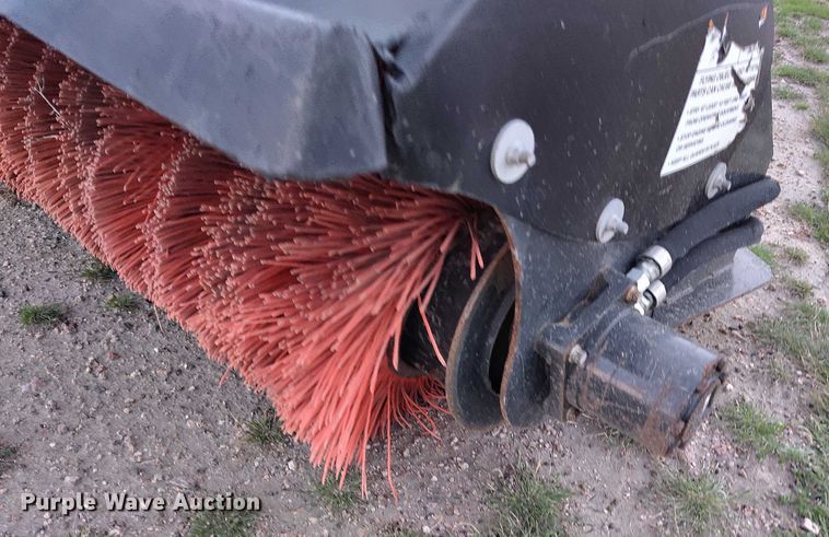 image for item IP9667 Bobcat 72