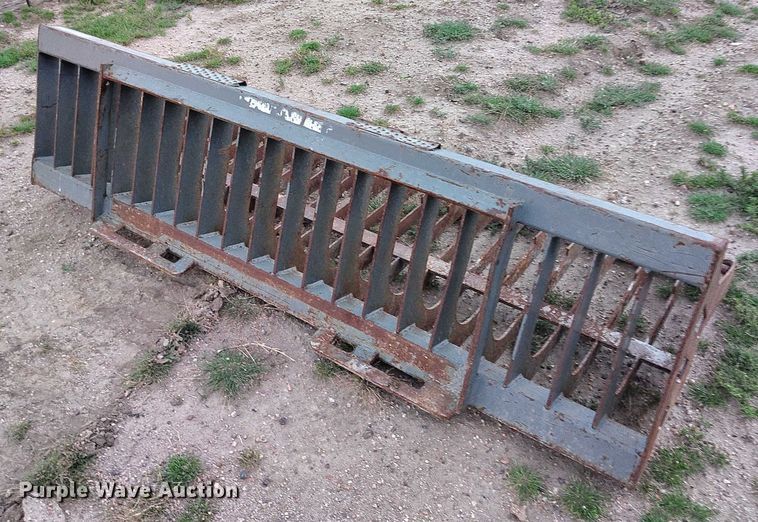 image for item IP9671 Bobcat 72