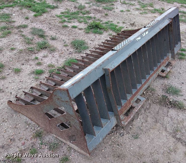 image for item IP9671 Bobcat 72