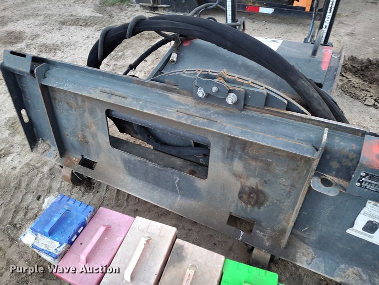 image for item IP9672 2021 Bobcat 24PLA skid steer cold planer