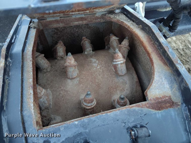 image for item IP9673 2014 Bobcat skid steer cold planer