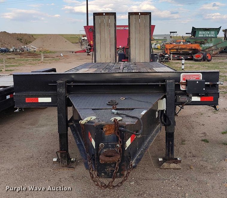 image for item IP9675 2002 Kaufman equipment trailer