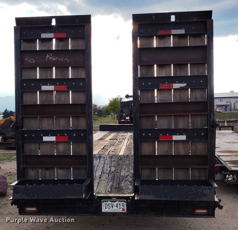 image for item IP9675 2002 Kaufman equipment trailer