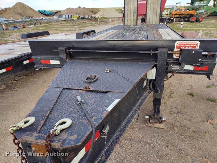 image for item IP9675 2002 Kaufman equipment trailer