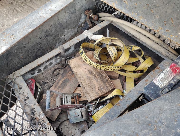 image for item IP9675 2002 Kaufman equipment trailer