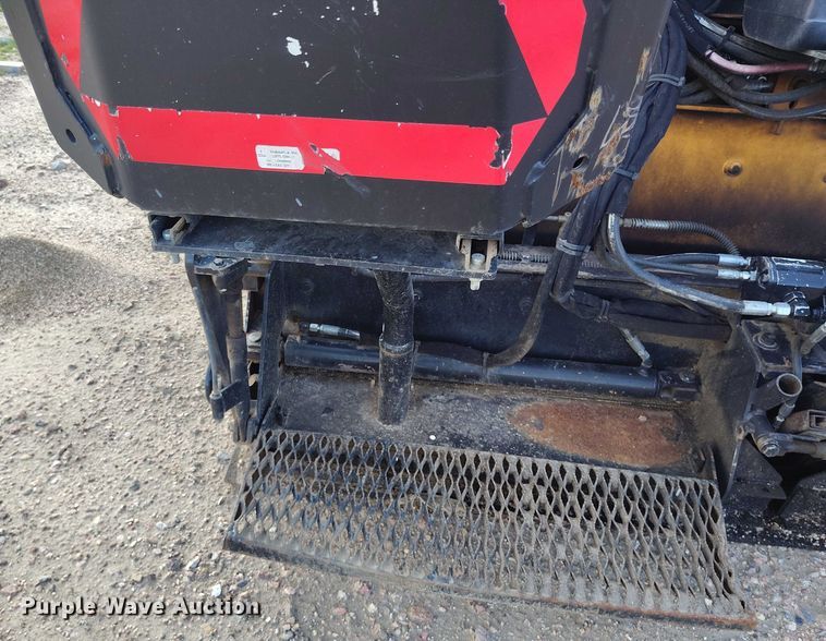 image for item IP9677 2018 LeeBoy 7000C paver