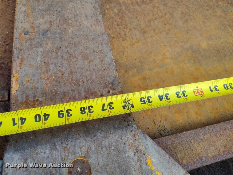 image for item IP9677 2018 LeeBoy 7000C paver