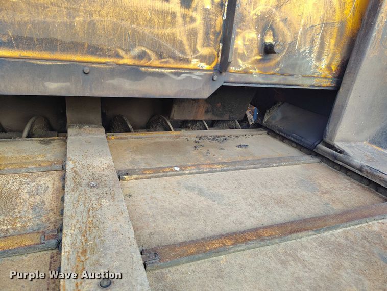 image for item IP9677 2018 LeeBoy 7000C paver