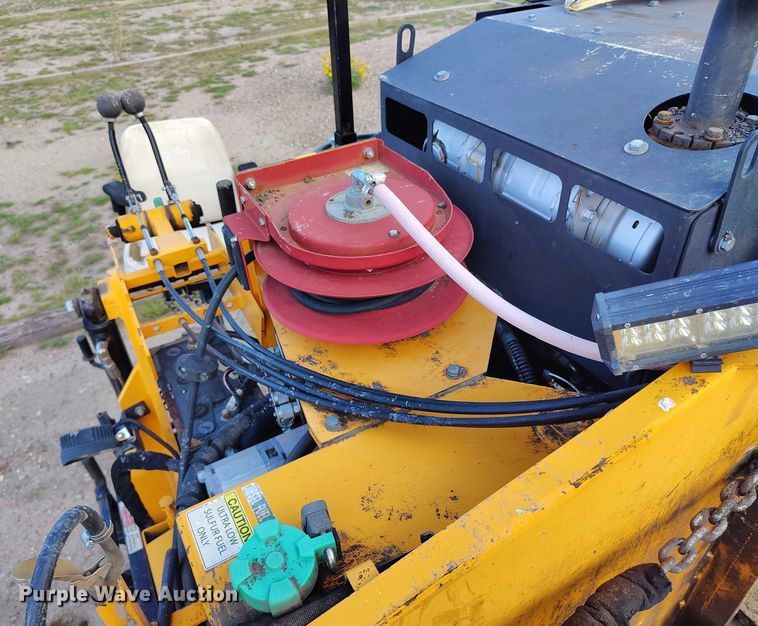 image for item IP9677 2018 LeeBoy 7000C paver