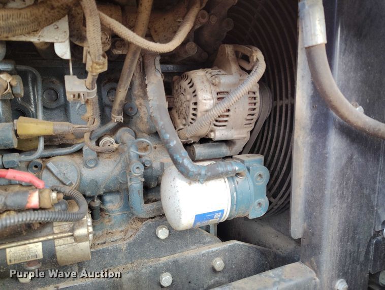 image for item IP9677 2018 LeeBoy 7000C paver