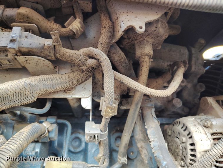 image for item IP9677 2018 LeeBoy 7000C paver