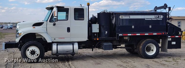 image for item IP9678 2012 International WorkStar 7500 pothole patcher truck