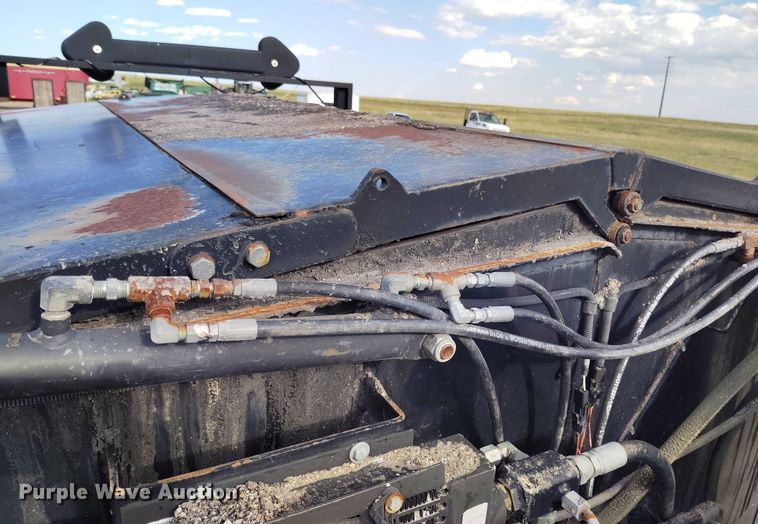 image for item IP9678 2012 International WorkStar 7500 pothole patcher truck