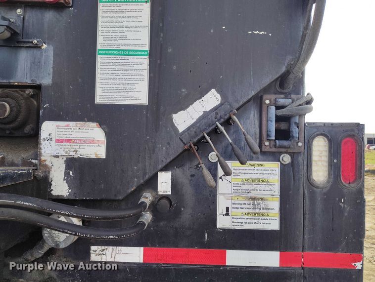 image for item IP9678 2012 International WorkStar 7500 pothole patcher truck