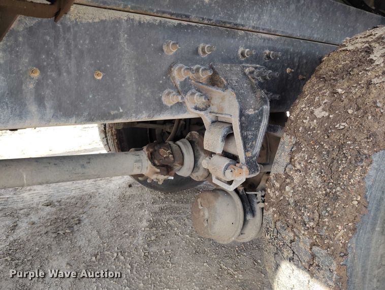 image for item IP9678 2012 International WorkStar 7500 pothole patcher truck