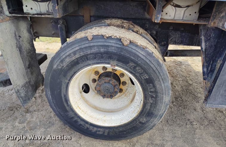 image for item IP9678 2012 International WorkStar 7500 pothole patcher truck