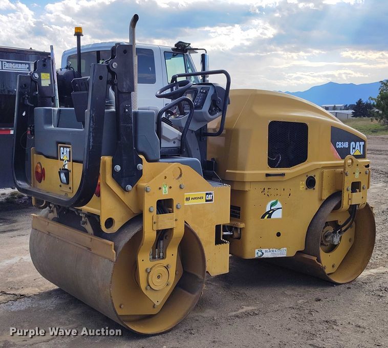 COMPACTADOR 2018 CATERPILLAR CB34B