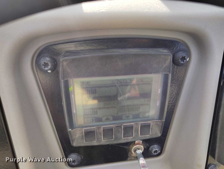 image for item IP9696 2018 Caterpillar CB34B double drum vibratory roller