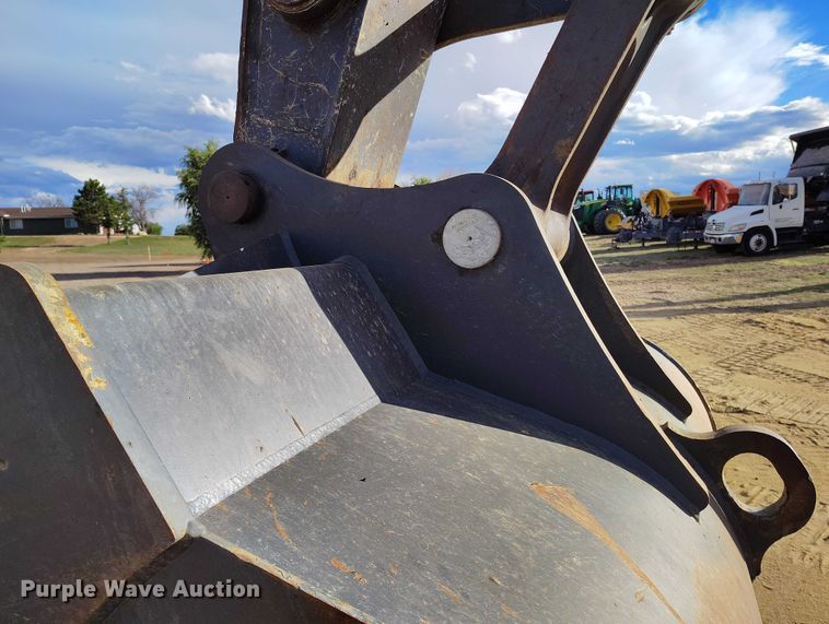 image for item IP9707 2014 John Deere 470G LC excavator