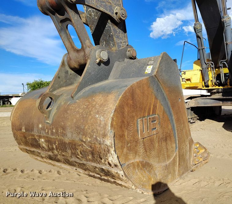 image for item IP9707 2014 John Deere 470G LC excavator