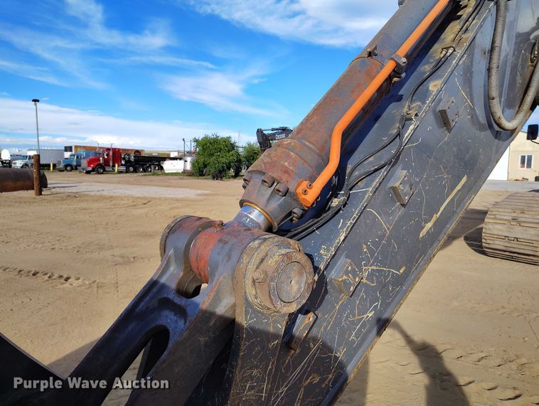 image for item IP9707 2014 John Deere 470G LC excavator