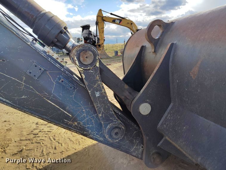 image for item IP9707 2014 John Deere 470G LC excavator