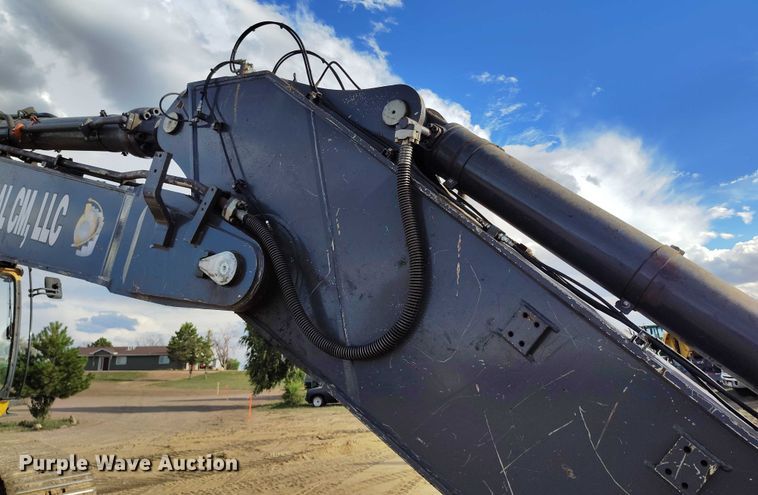 image for item IP9707 2014 John Deere 470G LC excavator